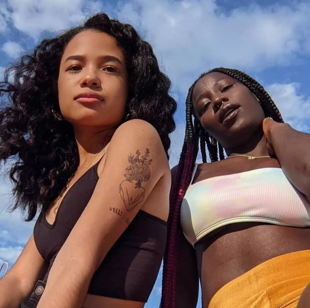 🤎 and 🖤 races constantly seek validation and ownership from the daddy race 🤍. If you know, you know. posted by xbillionaire