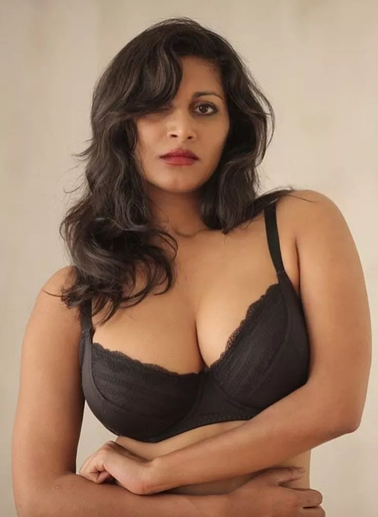 Angel in black ❤️ posted by CarnalConnoisseur