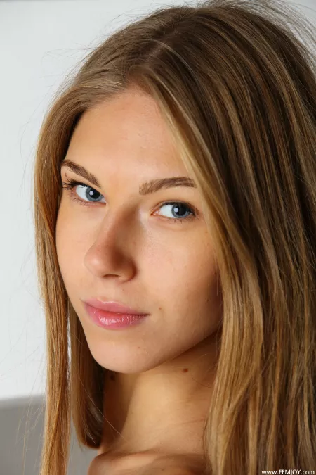 Anjelica up close by sidallen99