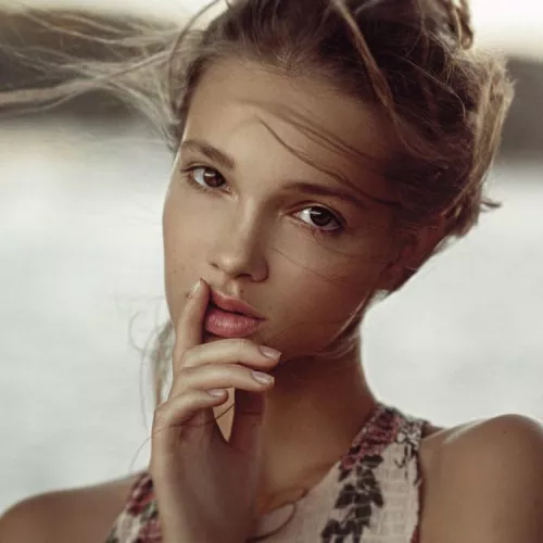 Anna Dyuzhina by BluesideBears