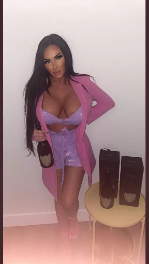 Anna Evans back at it again by BloodstainedAxe