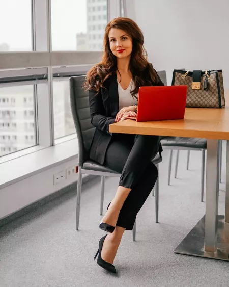 Anna by BOOOOOOOBIES