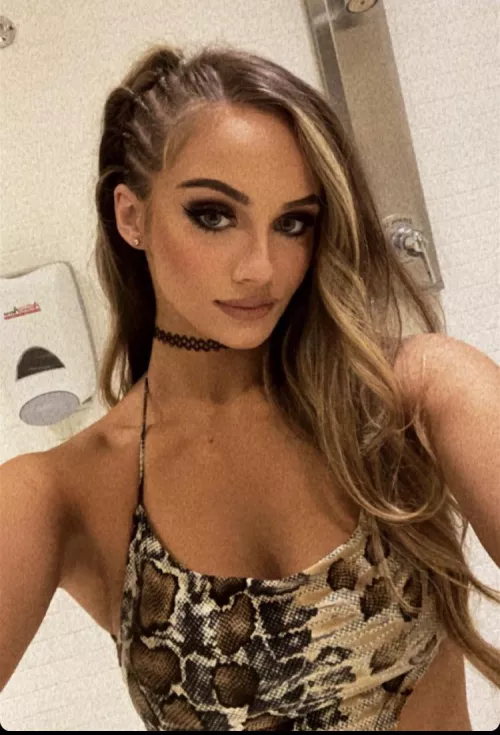 Anna Jay by Tycho403