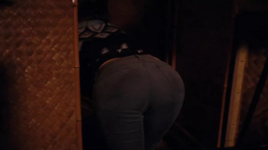 Anna Kendrick’s ass. That’s it, that’s the post. by ACKABJ