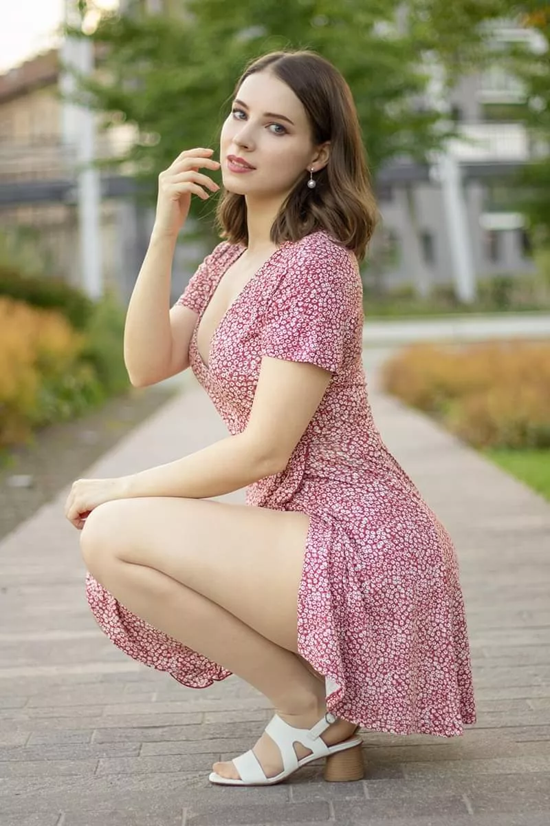 Anna Redei posted by lemonchin64