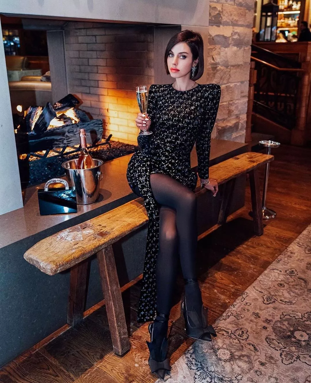 ANNABELLE FLEUR posted by BOOOOOOOBIES