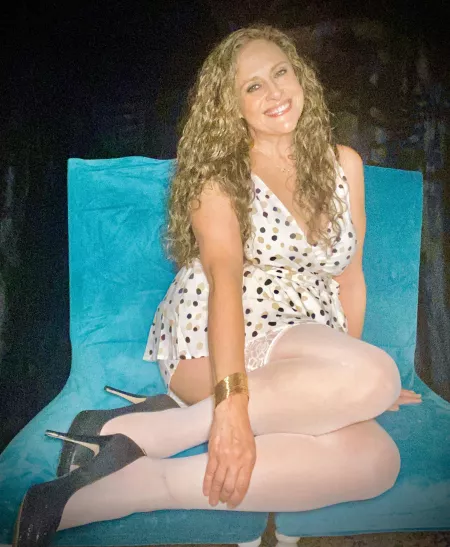 Annarose_4200 by annarose420