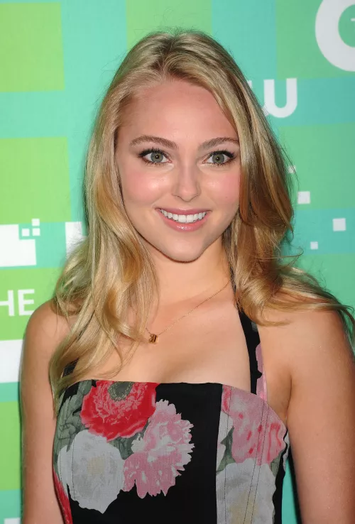 AnnaSophia Robb by GinaHolguin