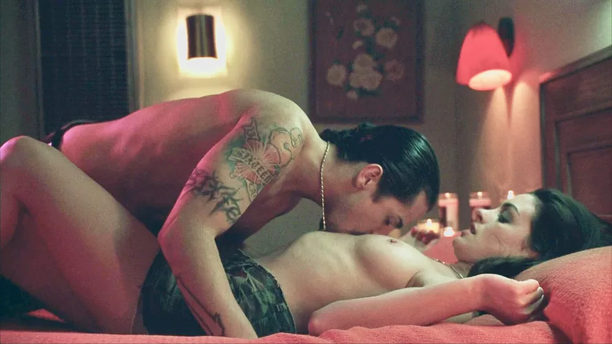 Anne Hathaway having her chest kissed by fwx_