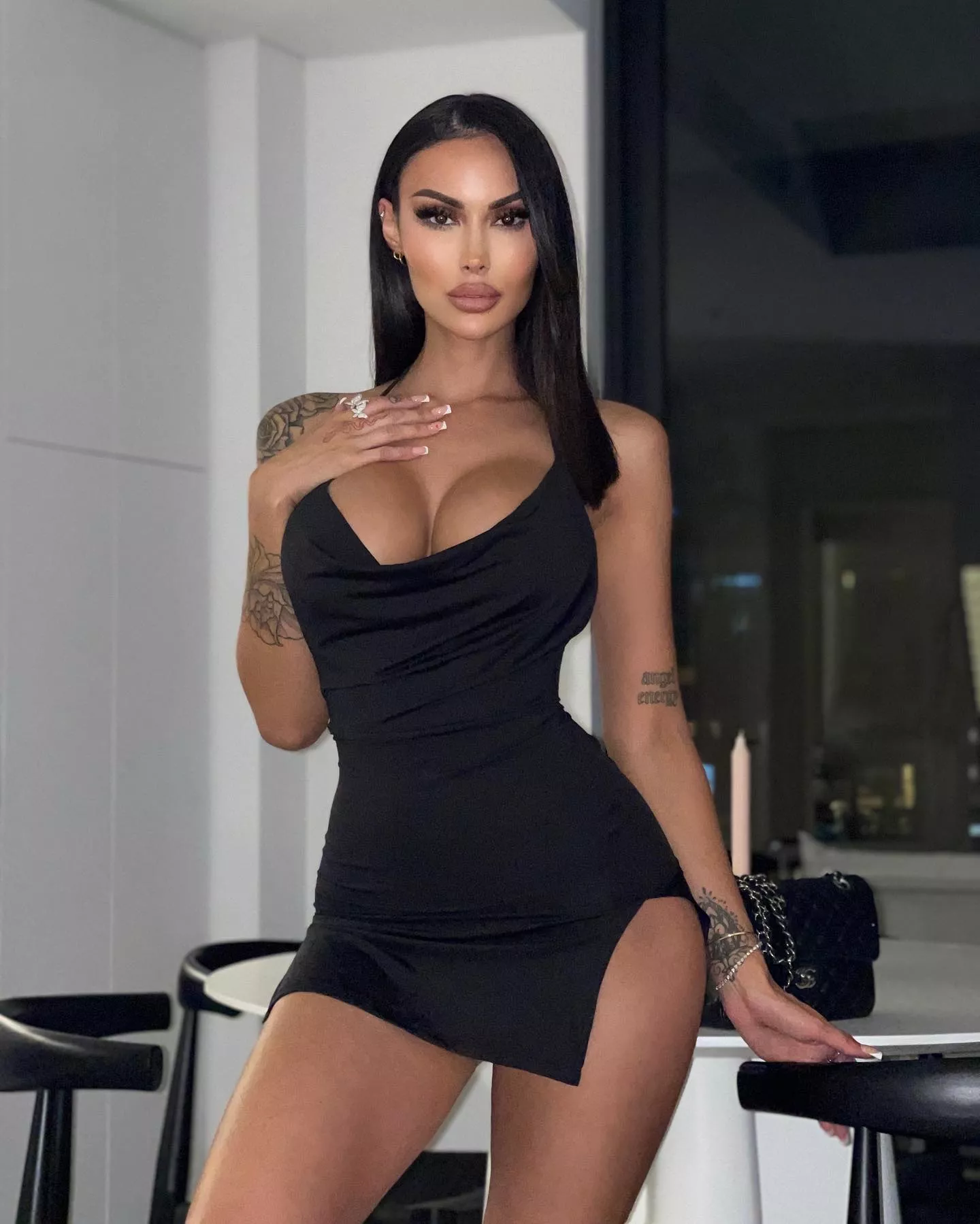 @annelesemilton posted by gooningaccount