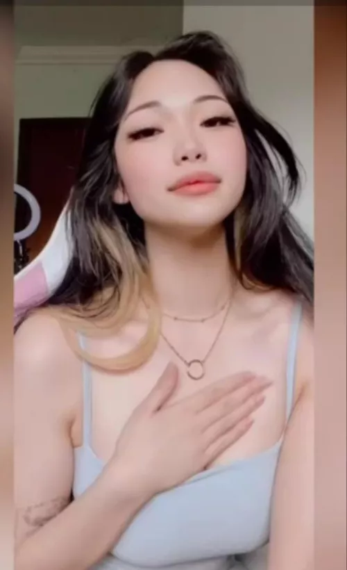 Ano po name niya? by messedupbloke2314