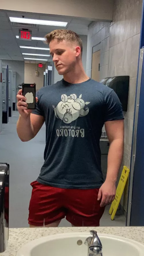 Another day, another gym selfie by ConflictBoB