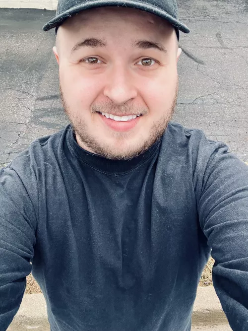 Another day working my life away! Happy end of weekend everyone! by Kooky-Horror8308