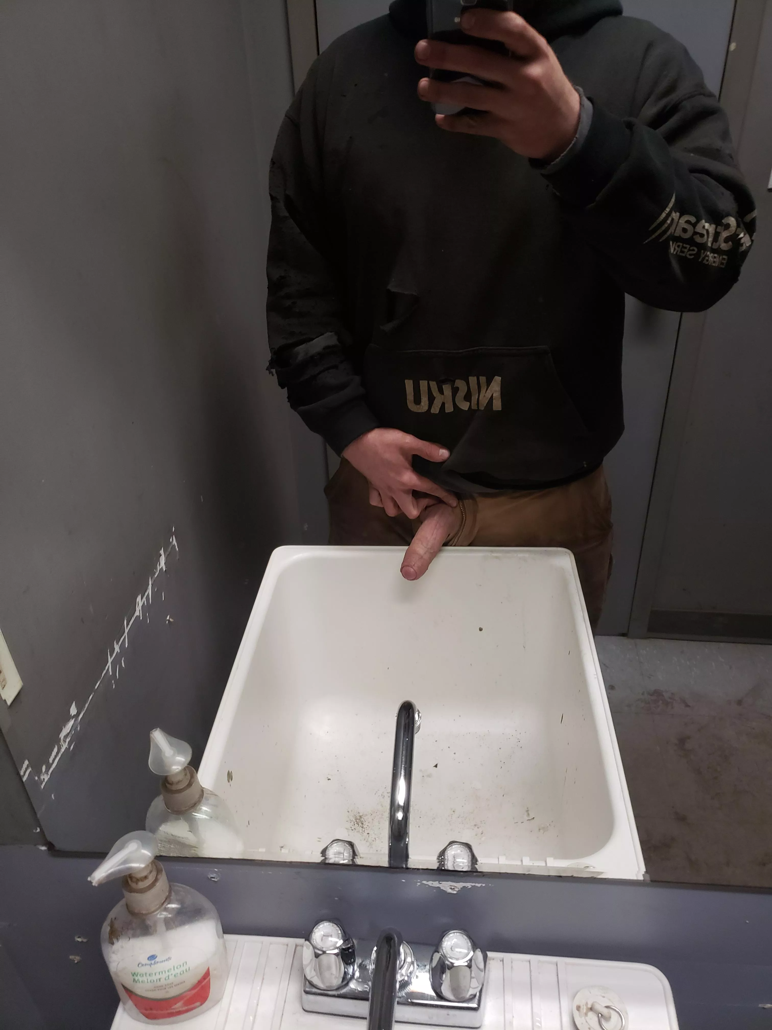 Another easy day of work 🙌 (m) posted by koley93