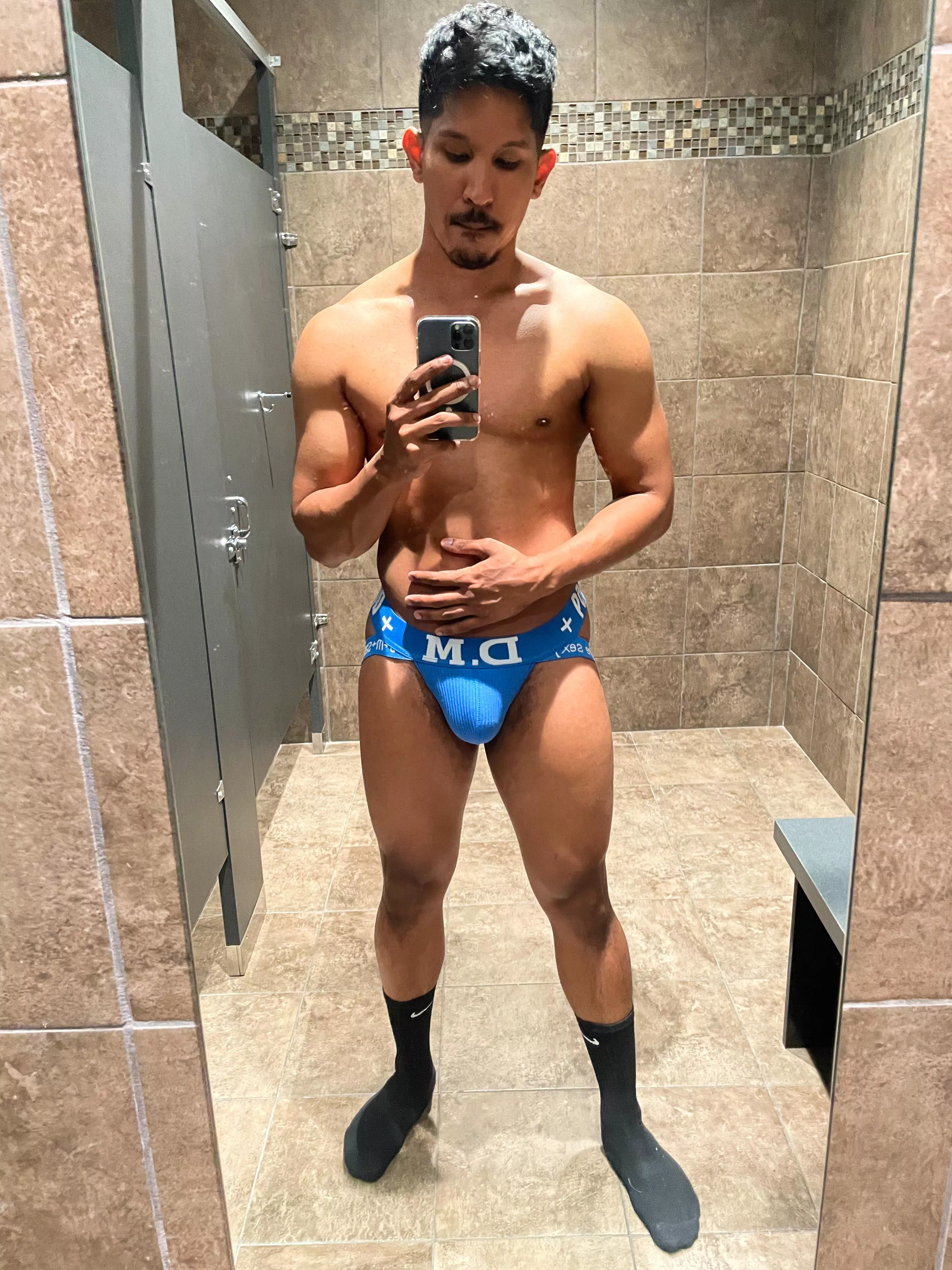 Another great workout 🥵 anyone wanna be my gym bud? posted by marcusthepisces