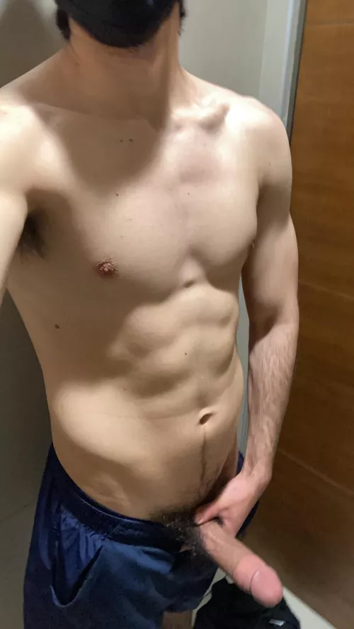 Another horny day at the gym by MyWildAccount2