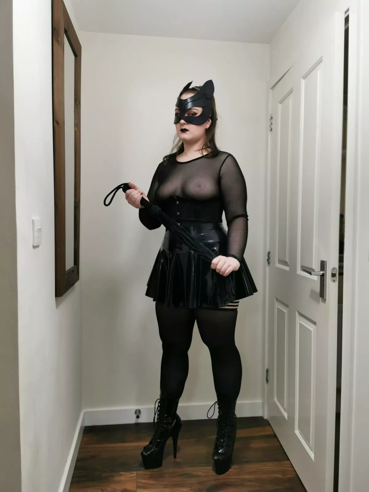 Another look in my new latex skirt! I'm in love with it and I am hoping to expand my collection very soon 😘❤ posted by MistressRedAngel_