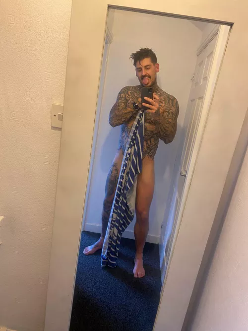 Another one of those towel pictures (39) by Lee_Clk