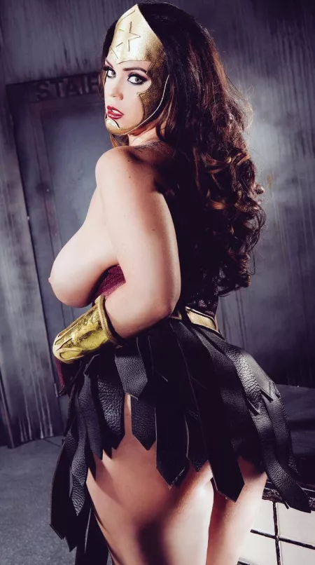 Another pic of this Wonderful Woman by [deleted]