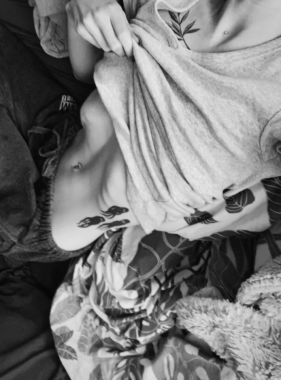 Another picture of my rib cage ✨ posted by bitpattern