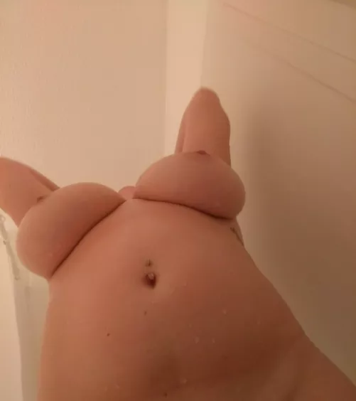 Another view of the wife's naturals.... whatayall think? by sharingthewifestits