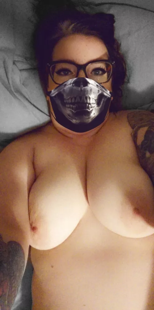 Another week, another pose, another chance to possibly Spookify Me. by EastCoastBootyBabe