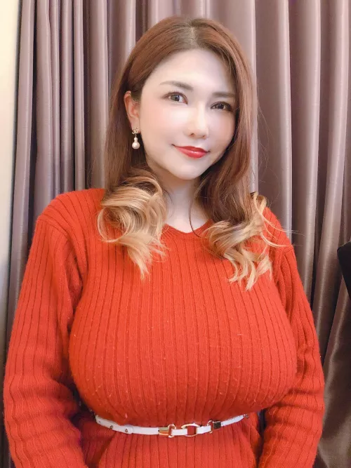 Anri looking great! by FizzyOrangeJuice