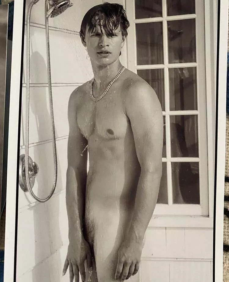 Ansel Elgort posted by Gobsmack-a-bulge