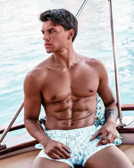 “Antonio Medungo” … by neilfromsydney2003