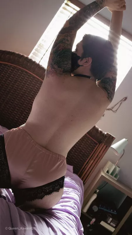 Any back fans? by Queen_Kawaii420