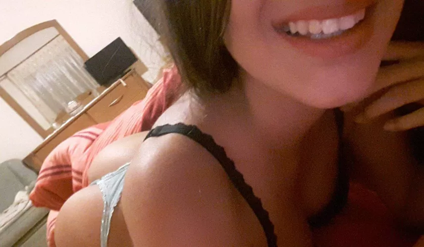 Any BBC who want to play with my GF? by ToeOld1333