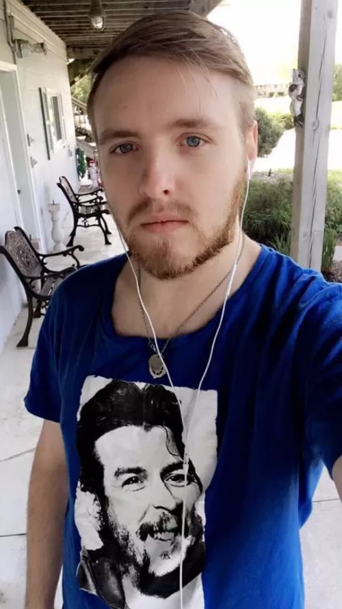 Any bi guys wanna talk? Dms open 😝 27M by curiousitykills1234