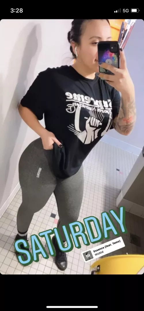 Any bully interested in Adriana? by bigjavinasty