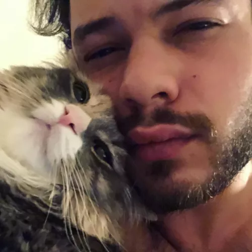 Any cat people here? 😏 by TristanMoreau