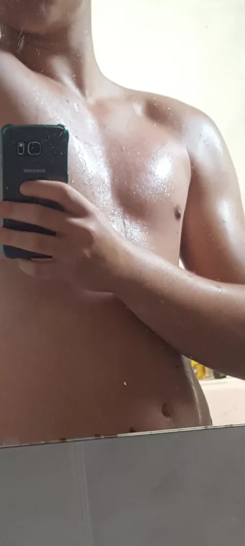 Any chubs interested in a cute sub chaser? Dm me by Prior_Particular365