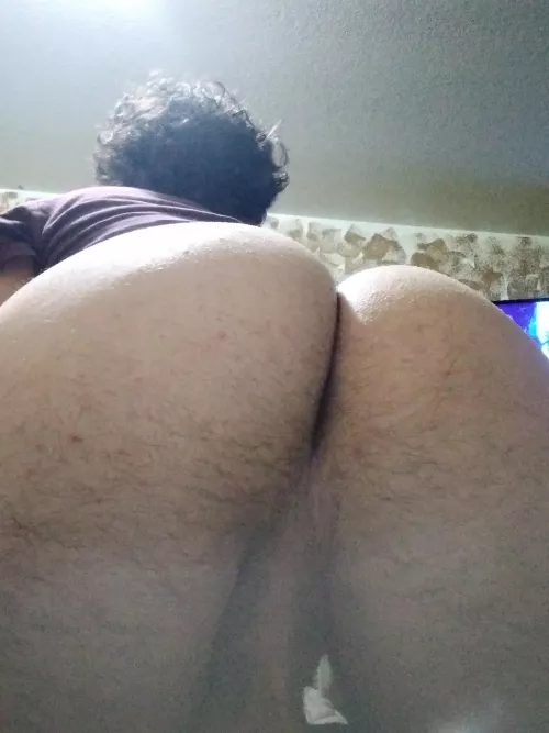 Any enjoy the view? by dl_night18