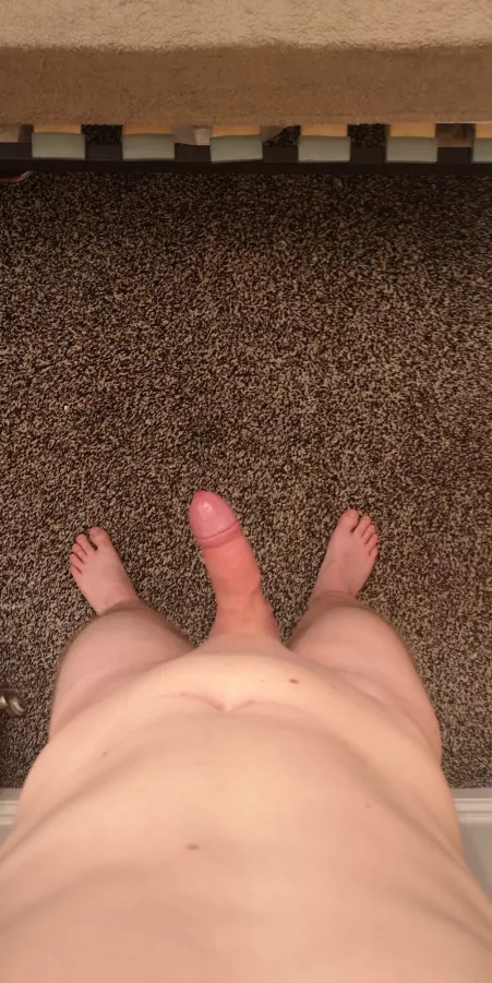 Any gamers wanna get on their knees for me? by TheSlim_96