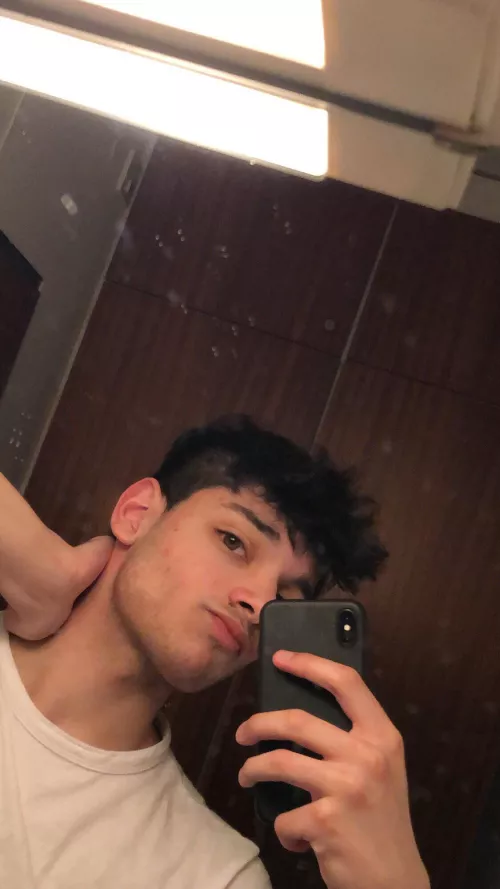 Any gay-Germans up for contact ? 🤓 till_kaak21 by Remote_Interaction80