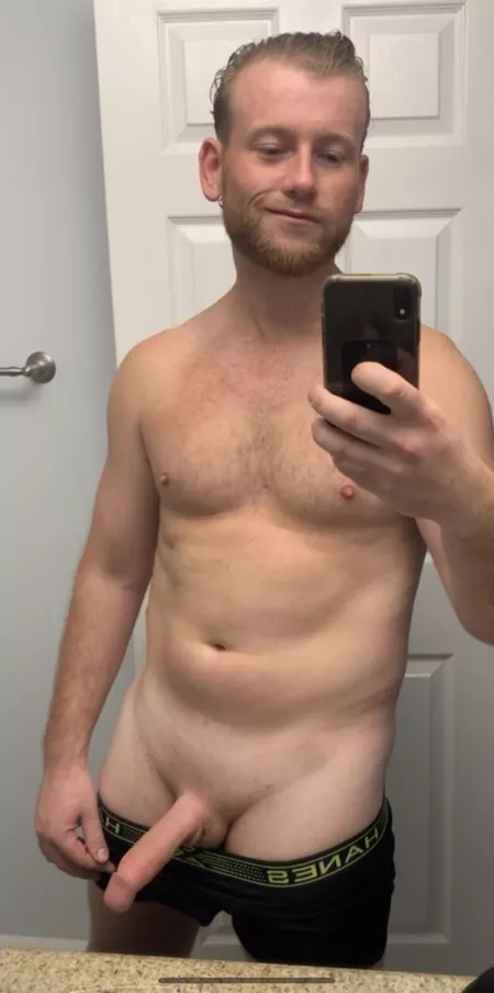 Any good girls want to sext? by JeremyLong73