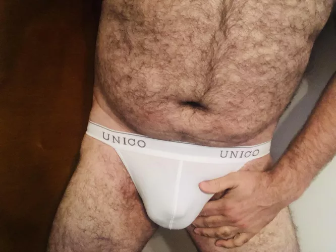 Any guys bored and lookin to chat? 28 m here. Hit me up by Trick_Dot_7912