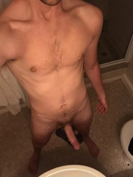 Any guys wanna chat on snap? by Donnydarko97