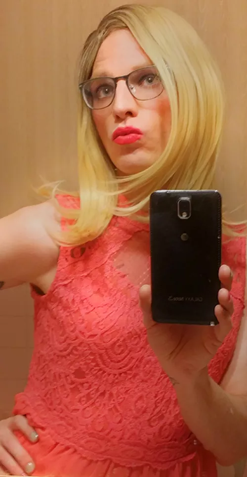 Any kisses, plz?? by CarlyyyDarling