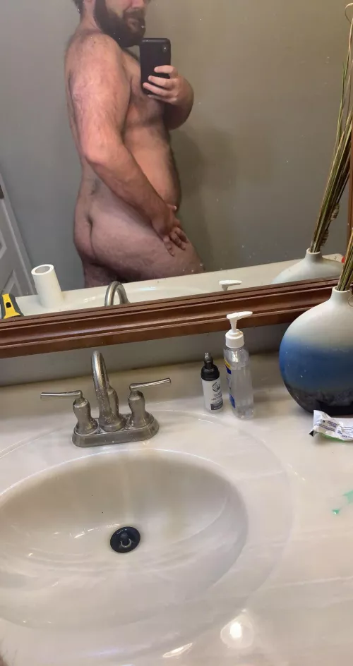 Any ladies like their dudes caked up? HMU 👀 (DMs Open) by bigchizzy20