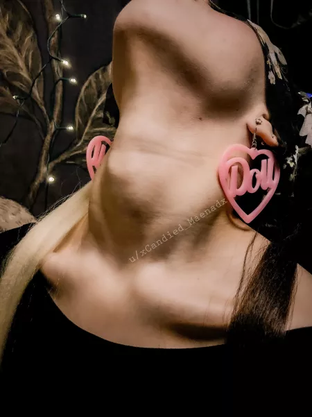 Any ladies neck lovers hanging around? ❤ by xCandied_Maenadx