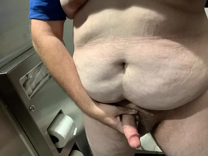 Any ladies out there trying to get their pussy eaten? by SuperYoloSwag