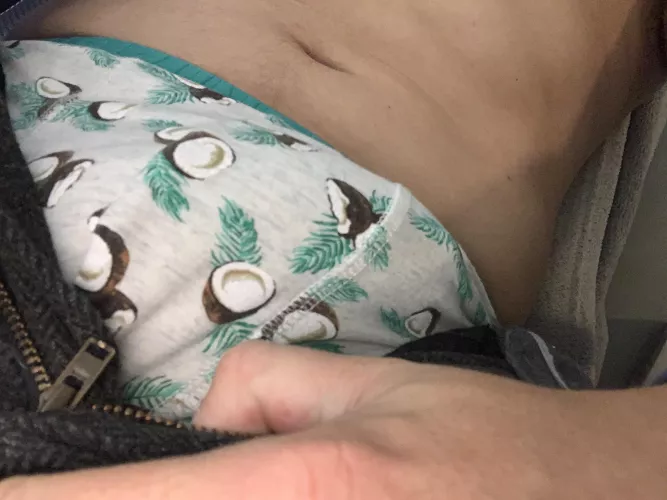 Any ladies wanna play ? ;) by Sweaty_Possibility_2