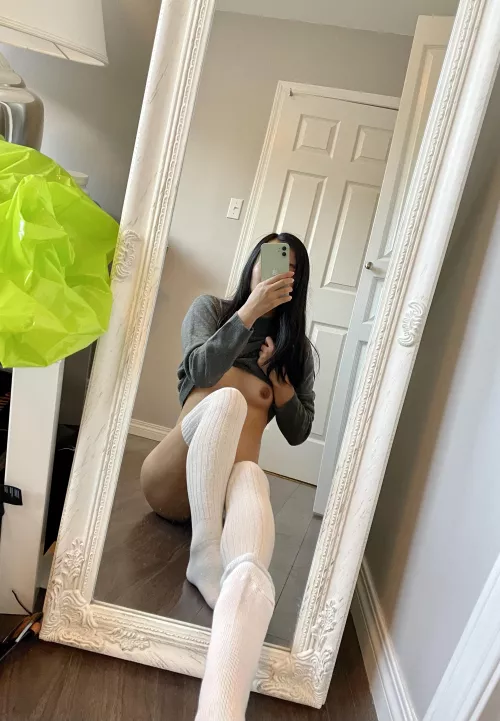 any love for knee socks and small tits? 🙈💕 by sophialu69