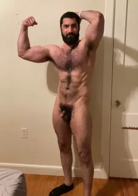 Any lovers for the gorilla? by gorrilagw