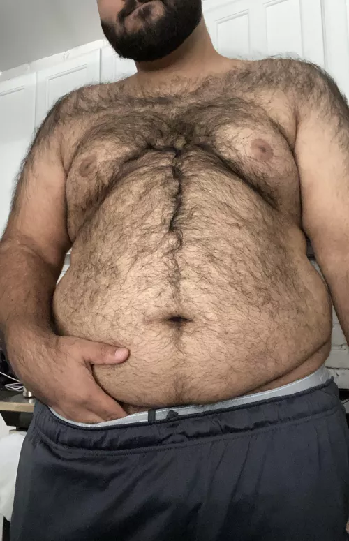 Any obedient tops here who know how to lick a fuzzy boy? by BrownBoiBear