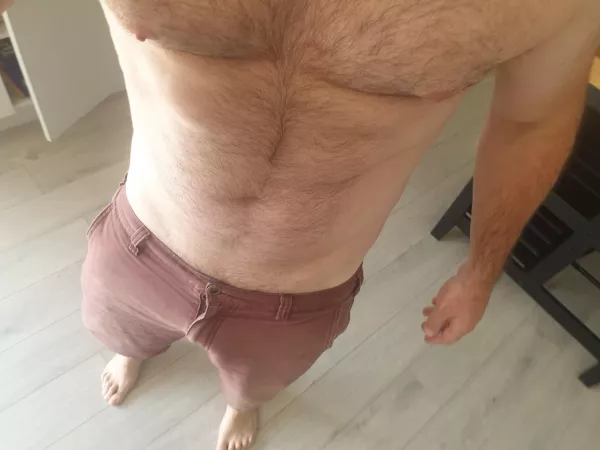 Any older guys want to keep me [35] company dms open by Mascsub86